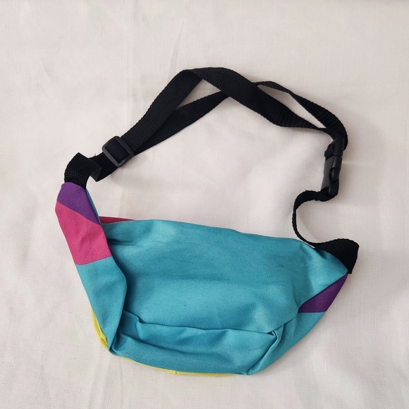 Disneyland After Dark 90's Nite Retro Rare Limited Edition Exclusive Fanny Pack - Picture 4 of 6